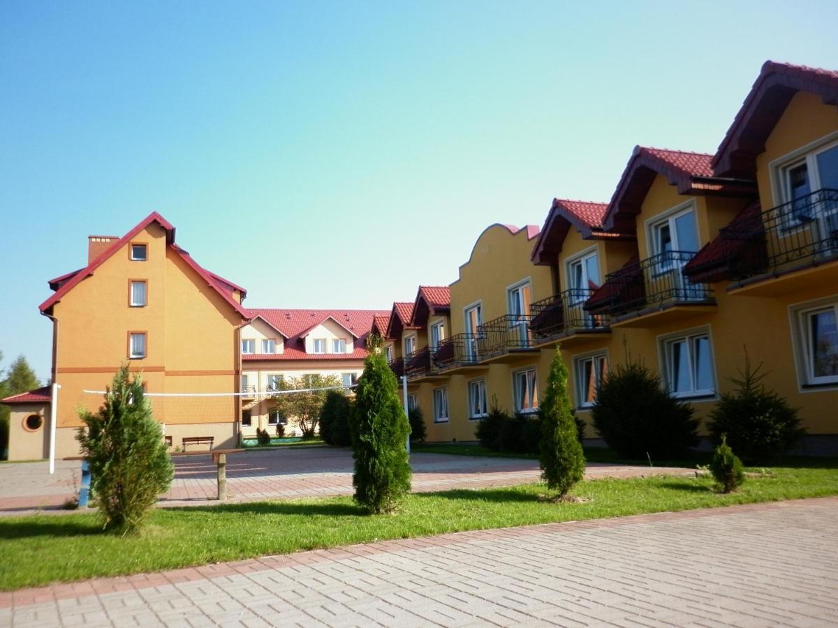 Osrodek Wczasowo-Kolonijny Bazylak Rewal Bed and Breakfast Eksteriør billede